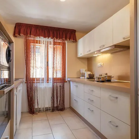 Dorf Residenz Apartamento *